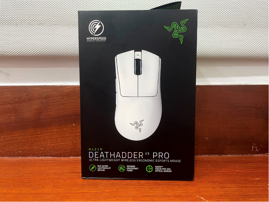 最新款RAZER DEATHADDER V3 PRO ! 超輕量化設計電競滑鼠 